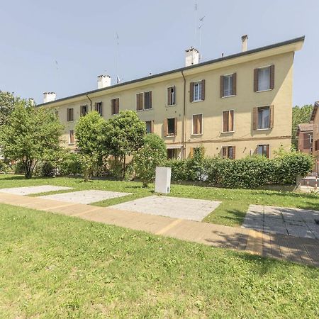 Arte E Cinema - 10 Min Da Venezia Apartment Mestre Bagian luar foto