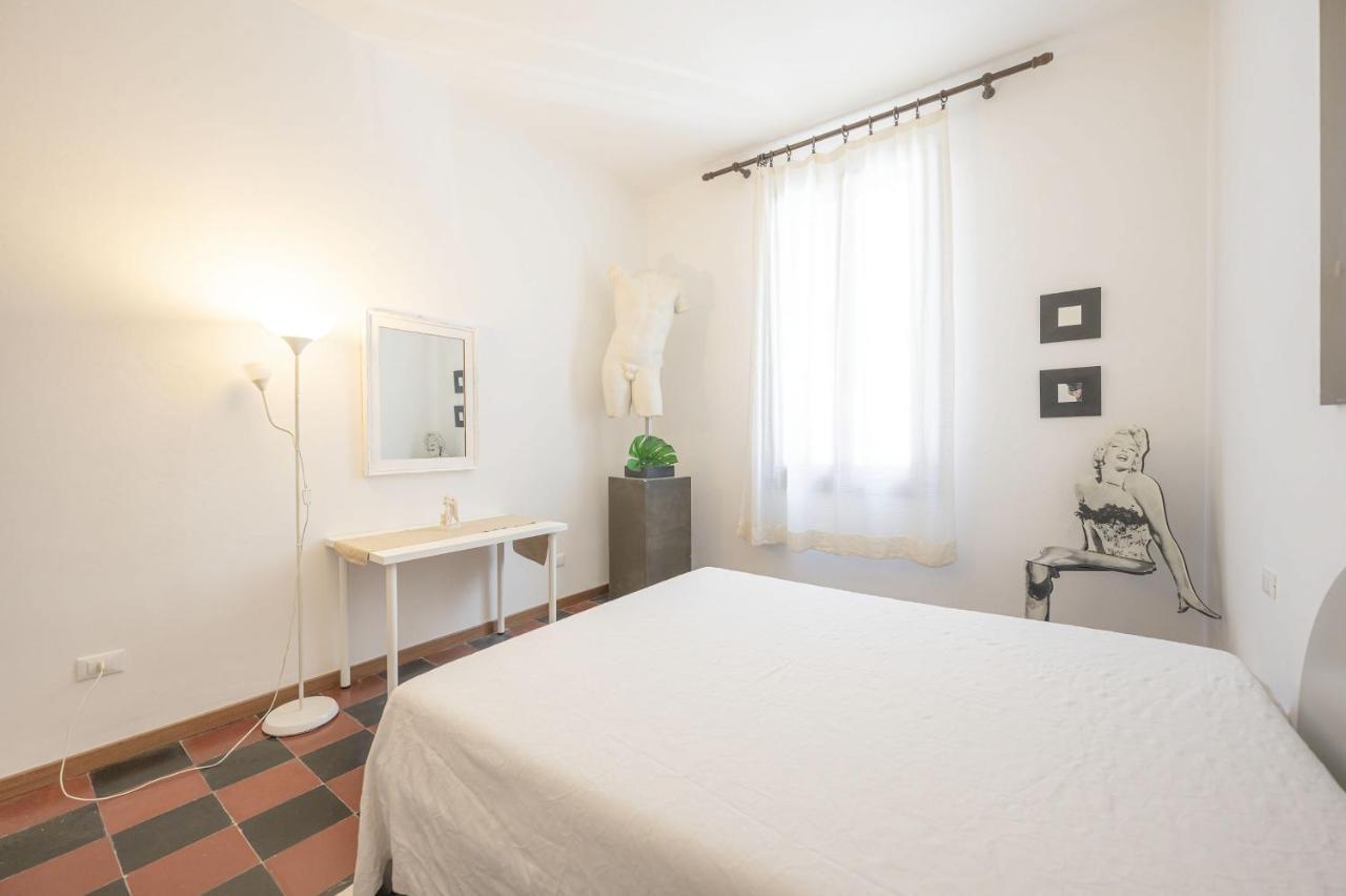 Arte E Cinema - 10 Min Da Venezia Apartment Mestre Bagian luar foto